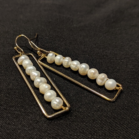 Gen Pearl Modernist Geometric Drop Earrings - Picture 1 of 5
